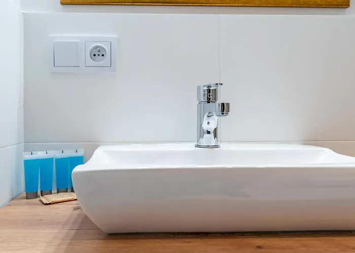 דירה Szurmana Modern By Bookinghost *