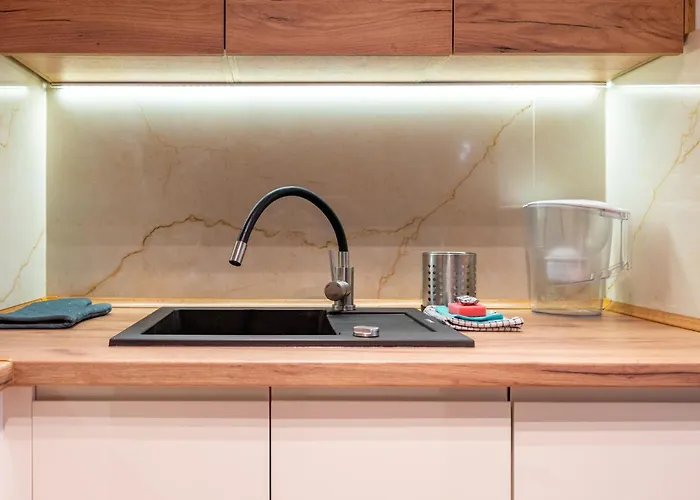 דירה Szurmana Modern By Bookinghost קטוביץ