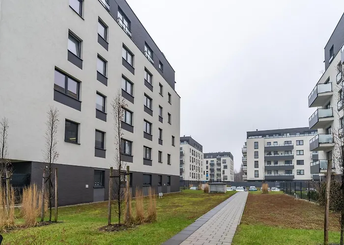 Szurmana Modern By Bookinghost Apartment